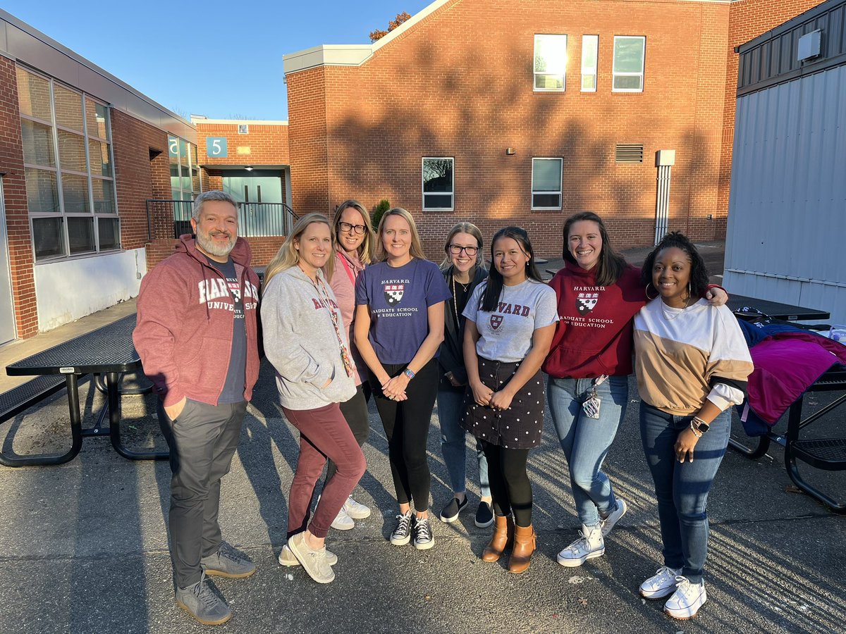 principal_aps's tweet photo. It’s a @ProjectZeroHGSE Day @RandolphStars Keeping the learning alive and reflecting on our practices! Planning for a Project Zero PL after Thanksgiving! 
#HarvardSwag https://t.co/TT6hIisqiY