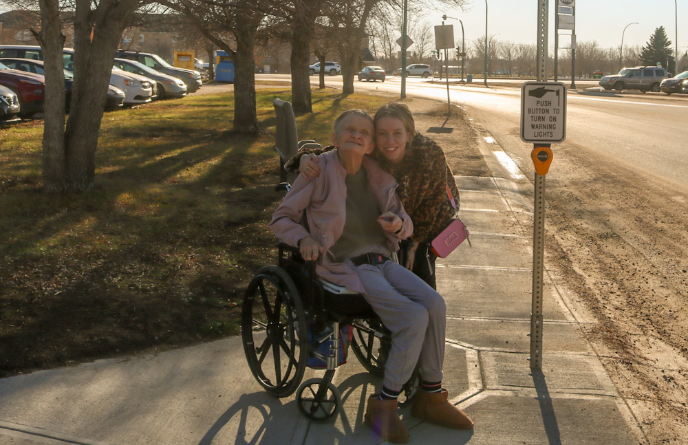 We are thankful to have people like Jane making our communities a safer place for everyone! 
discovermoosejaw.com/articles/the-w…