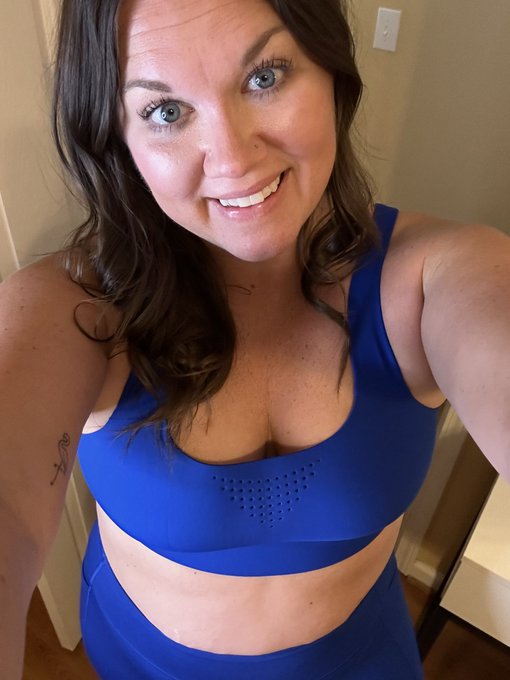 Gym time 💙 https://t.co/56SHSaQhmD<a href="/tag/braves"class="tags"><span>#braves</span></a><a href="/tag/bravescountry"class="tags"><span>#bravescountry</span></a>