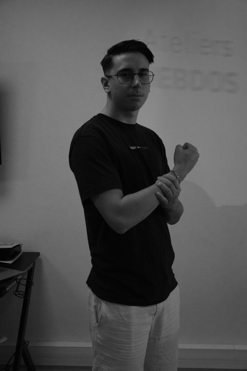 Ce soir, c’est avec une profonde tristesse que nous avons appris la disparition de notre ancien membre Luc « <a href="/SwarredleVRAI/">Swarred</a> » Pantel.  

Luc avait fièrement représenté nos couleurs sur Valorant durant cette dernière coupe de France lors d’un bootcamp inoubliable.   

Sa