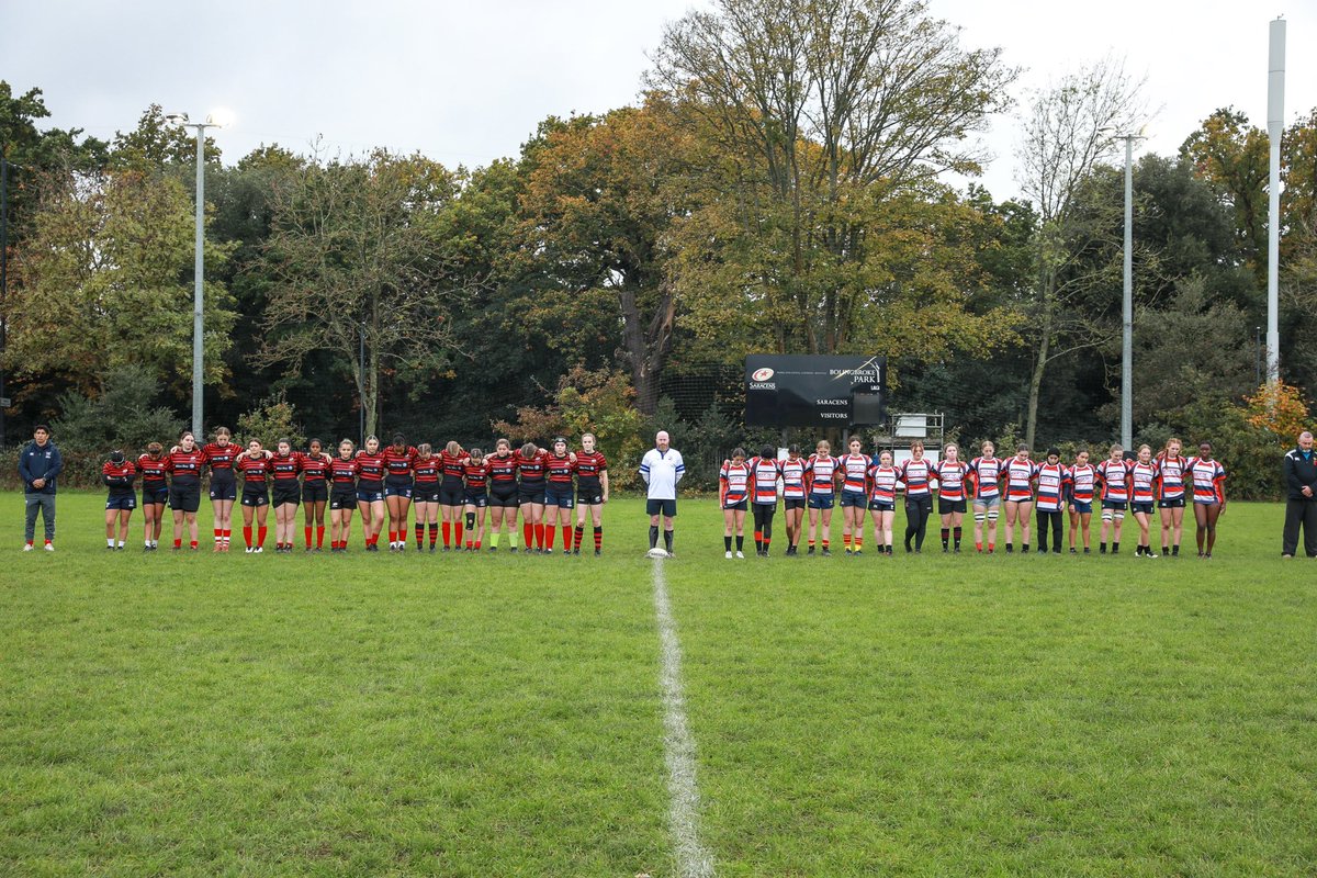 Say it louder for those at the back. “Hanggggggggg it in The Louvre” Incredible to see our @SaracensARFC Sonics U16s playing at the very ground the @SaracensWomen started at not too long ago. Special things are happening! 🖤❤️🖤❤️🖤❤️