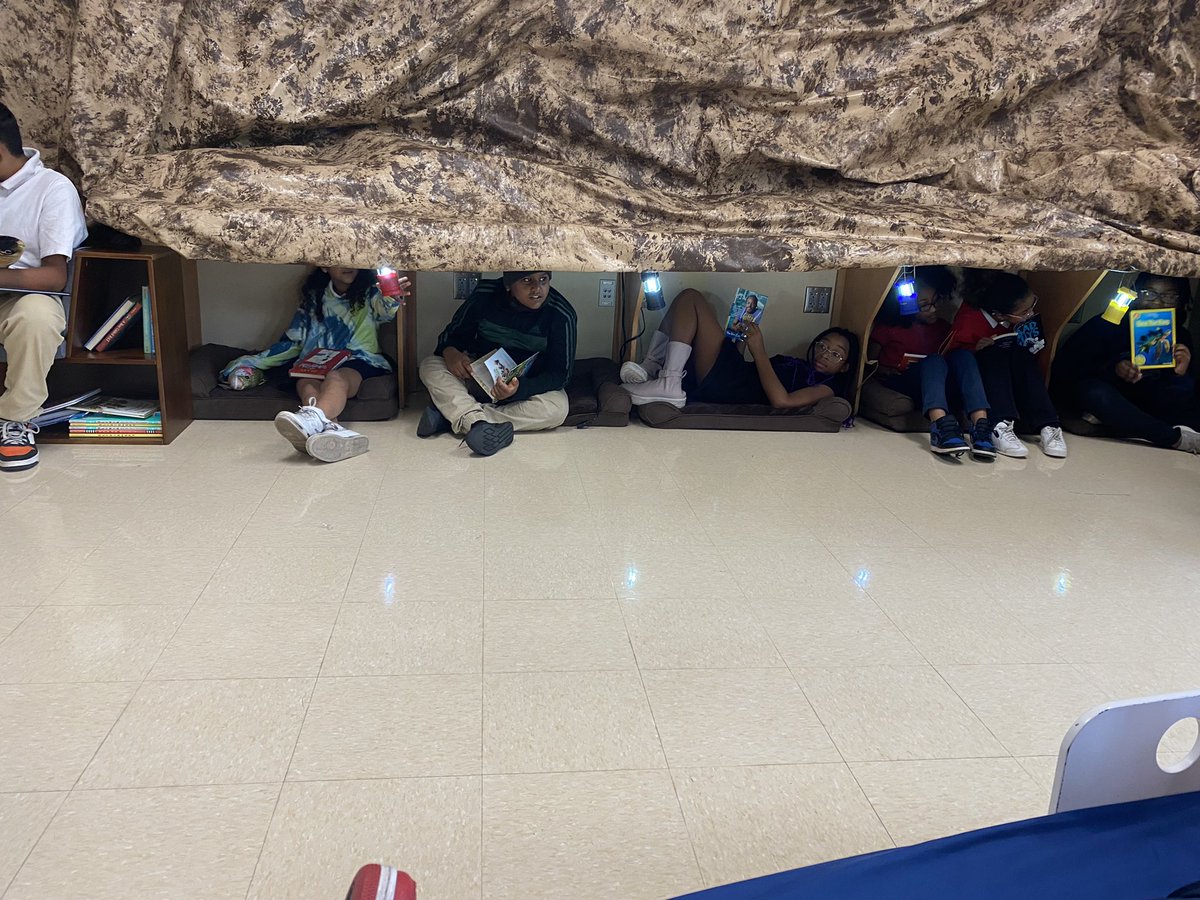 Kathy_Winne's tweet photo. What an exciting day @SeminoleTrails!We revealed our Ben Carson reading room, and the kids absolutely loved the books, seating and the reading buddies.  Thank you to all who played a part creating this space for our students. @STEPrincipalJJ @STES_Bush @Miss_Redlich @TaMiyahLowe https://t.co/DqqT8YMx0z