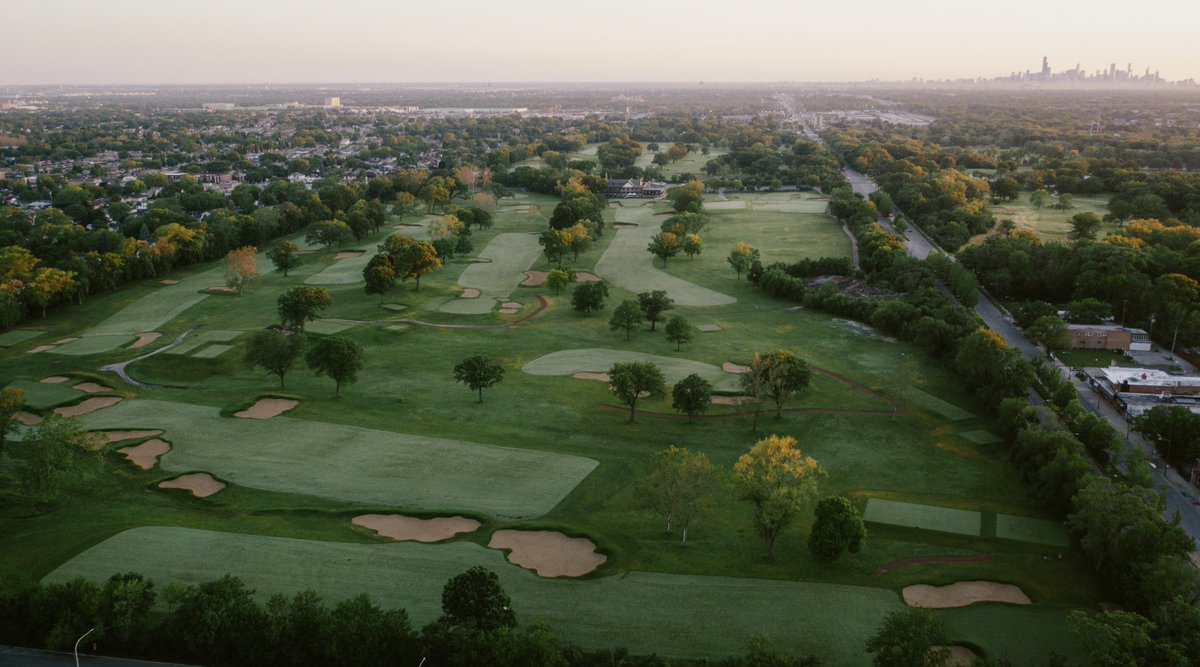 fried_egg_golf's tweet photo. Hole of the day

Beverly Country Club
No. 14 - par 4 - 327 yards

The short par-4 14th at Beverly Country Club always keeps you on your toes. Off the tee, players who try to push their drive up the green have to negotiate a series of bunkers and risk being short sided. Those who lay back short of the sand can set themselves up for easy pars, but the temptation to get up near the surface is often too much to overcome.