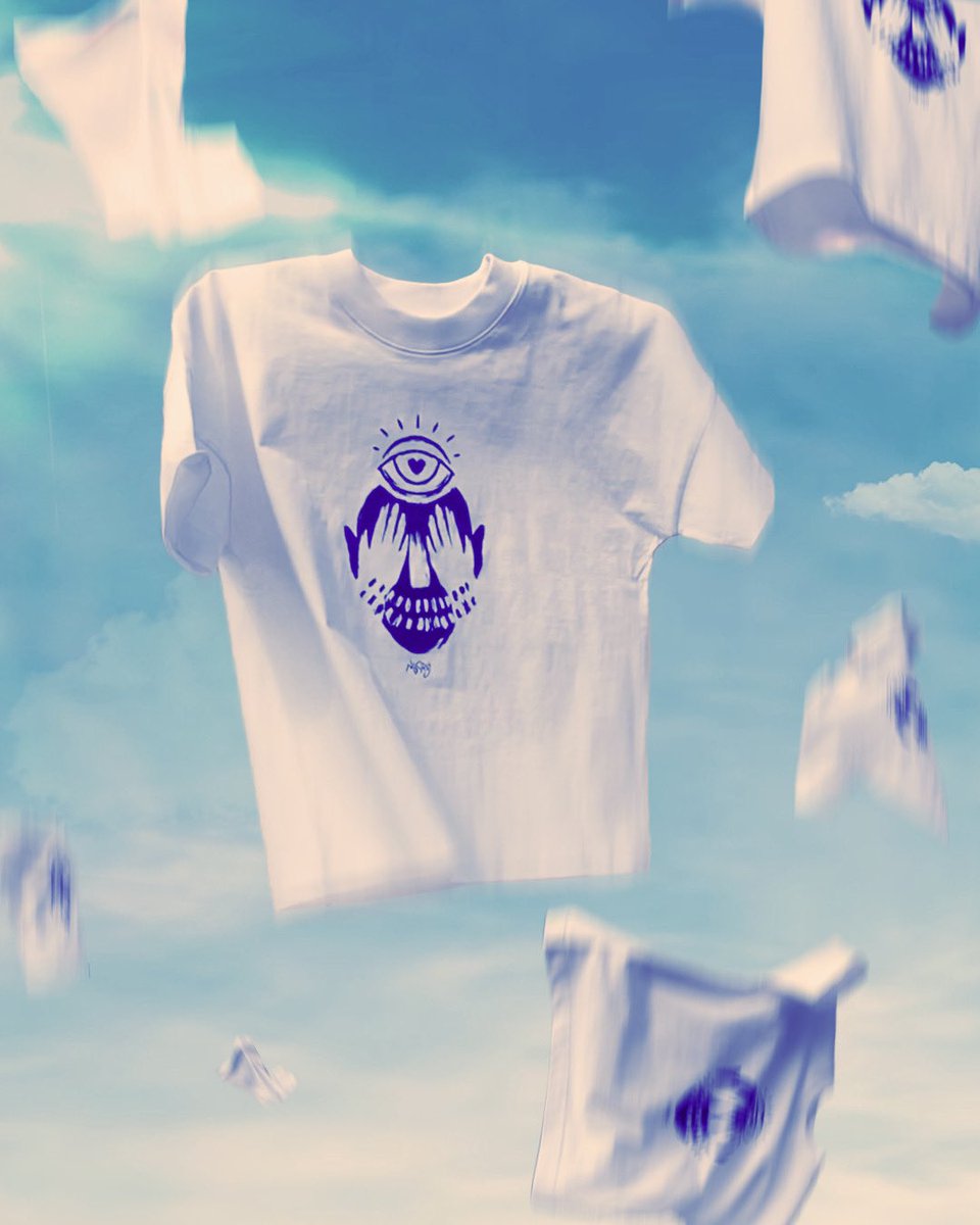 karddesign's tweet photo. @lydiam6h Le dernier drop en date, ces deux t-shirts de ma collection « La Vision Du Coeur » 👁️💙 https://t.co/klUyOD2tq7