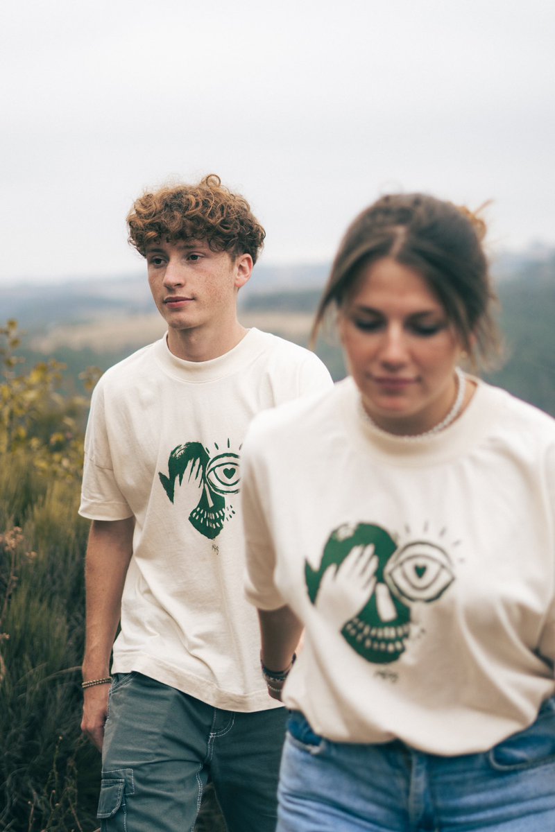 karddesign's tweet photo. @lydiam6h Le dernier drop en date, ces deux t-shirts de ma collection « La Vision Du Coeur » 👁️💙 https://t.co/klUyOD2tq7
