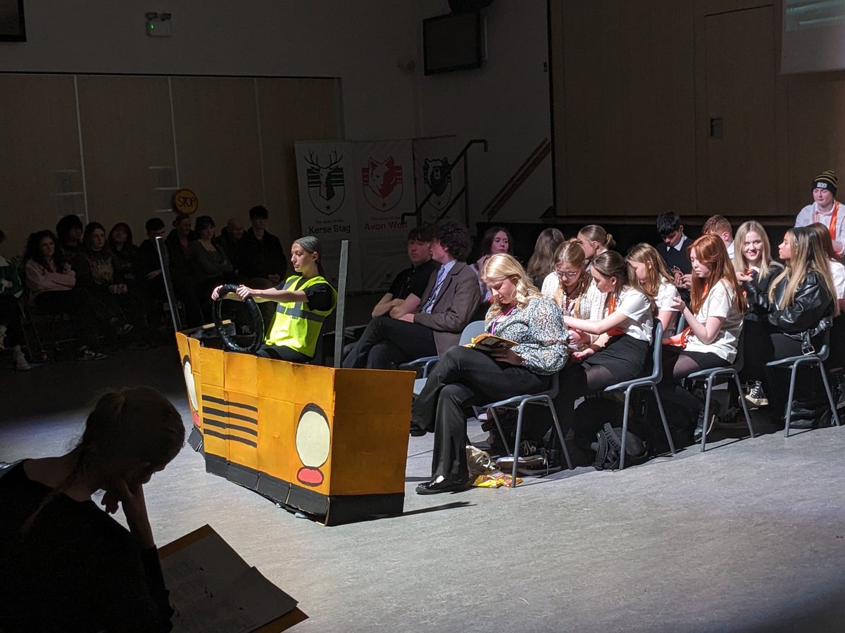 mswhitehead_'s tweet photo. Some more photos from tonight's performance @msbailliedrama @EnglishDeptGHS https://t.co/YSA7rDVgna