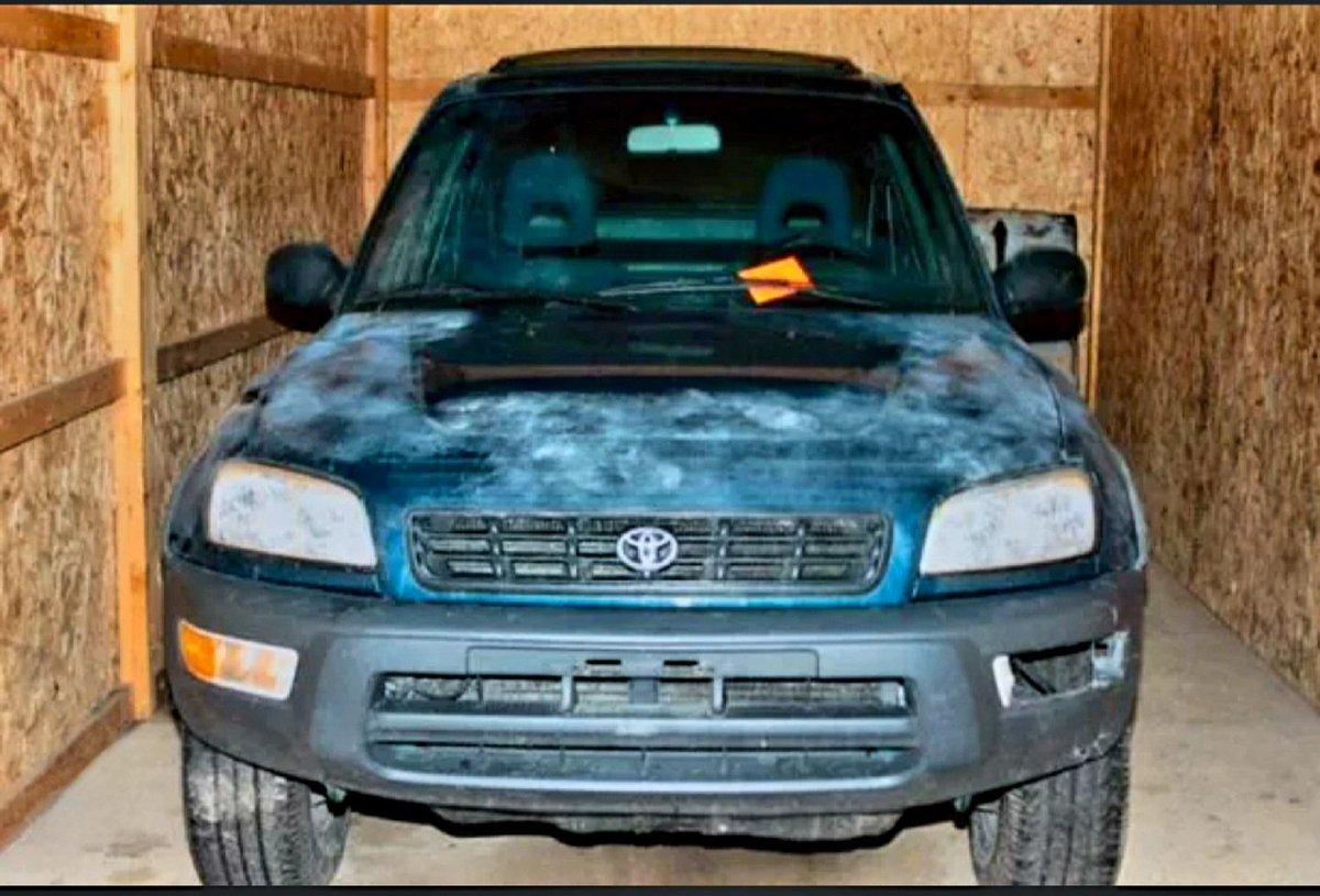 Avery prints never found on the victims vehicle how is this possible? One can't be accused of using and hiding the Rav4 when evidence points away . #FreeStevenAvery. #TruthWins @ZellnerLaw #Retrial @TManitowoc