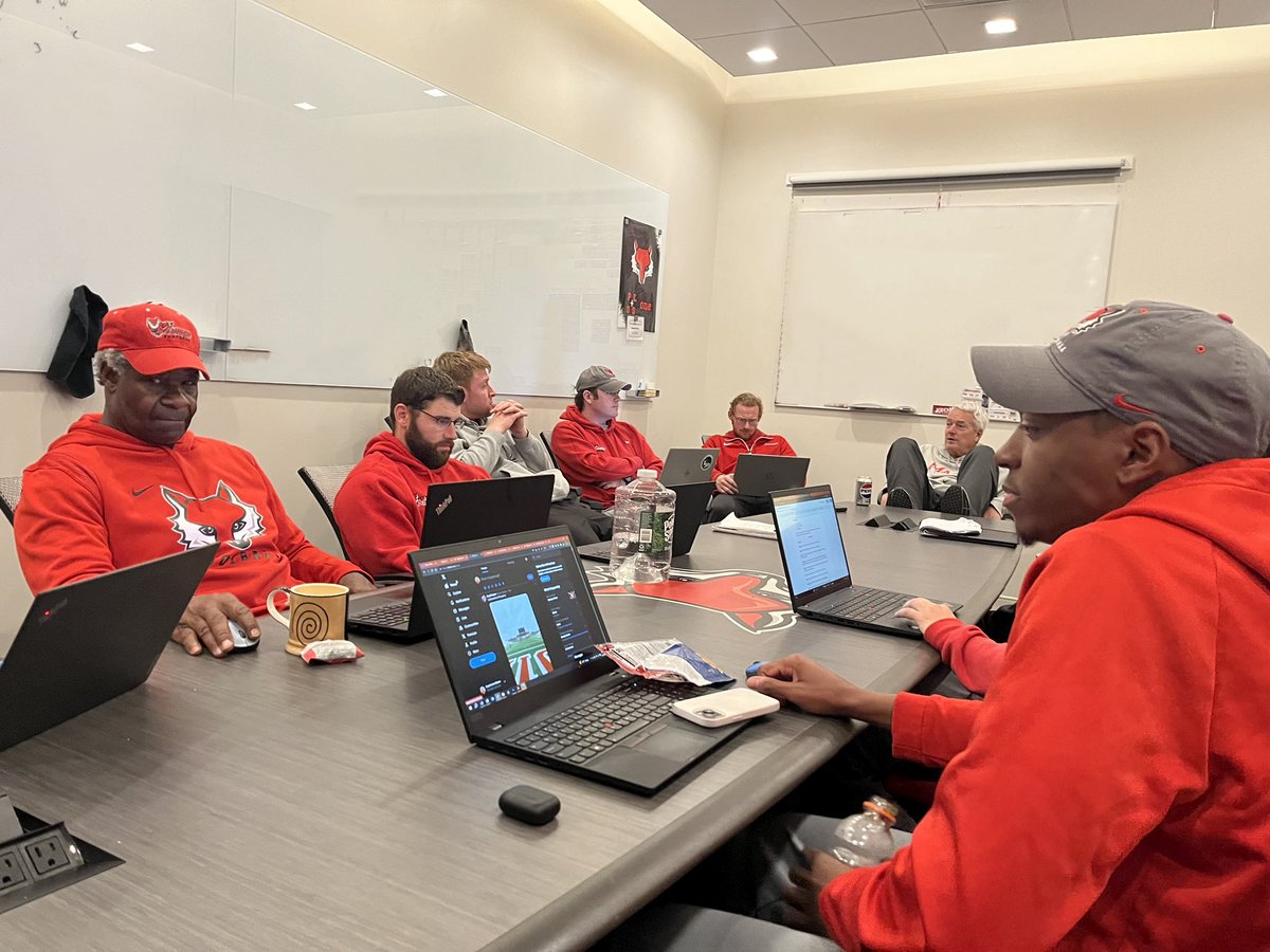 Sarah Parady tweet media