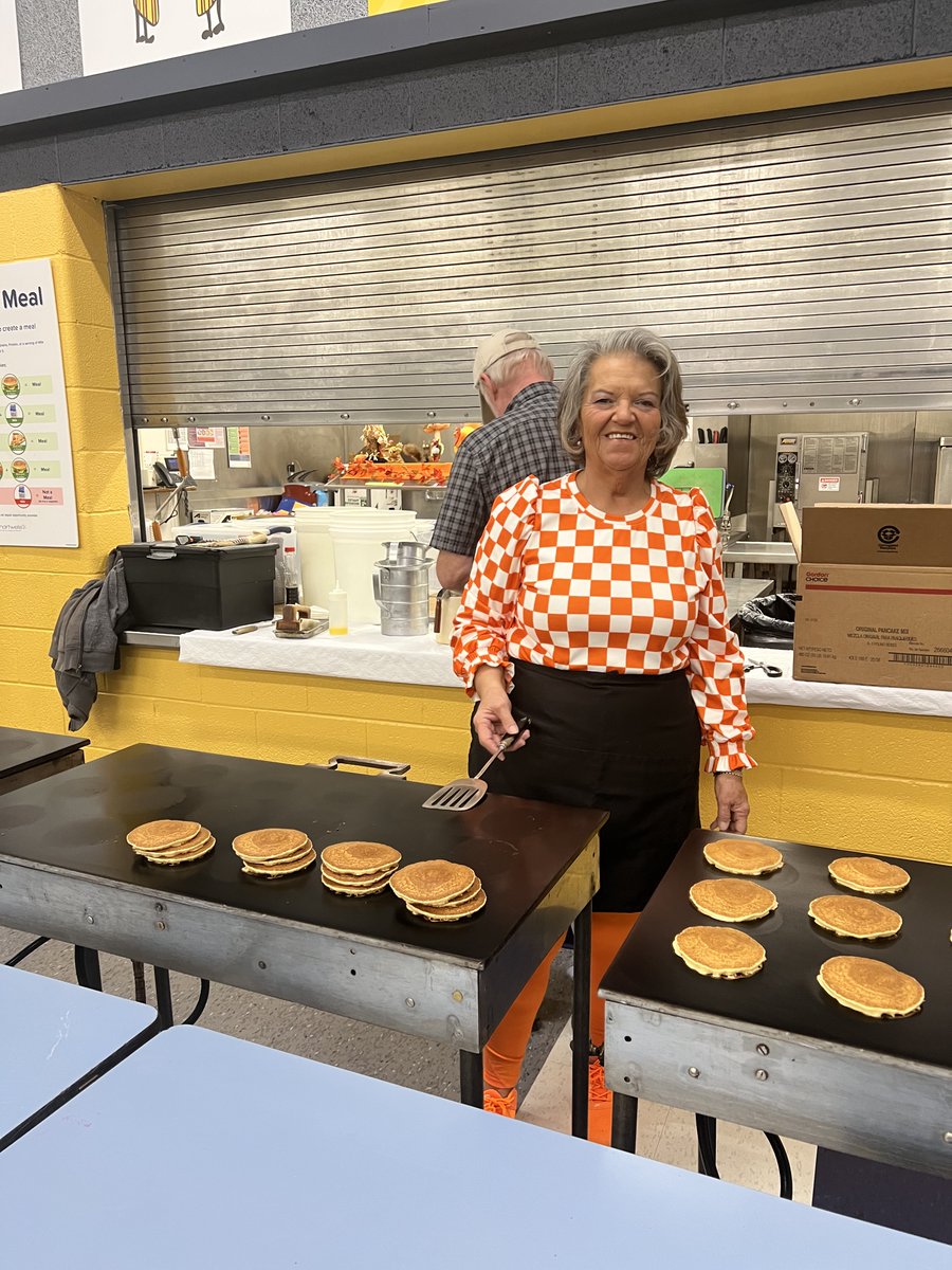 Kenyatta2Hughes's tweet photo. PJ's and Pancakes was a great night for our PR families and friends. A great time was had by all! #PRpride #SAScompass https://t.co/CWXyTKhVHY