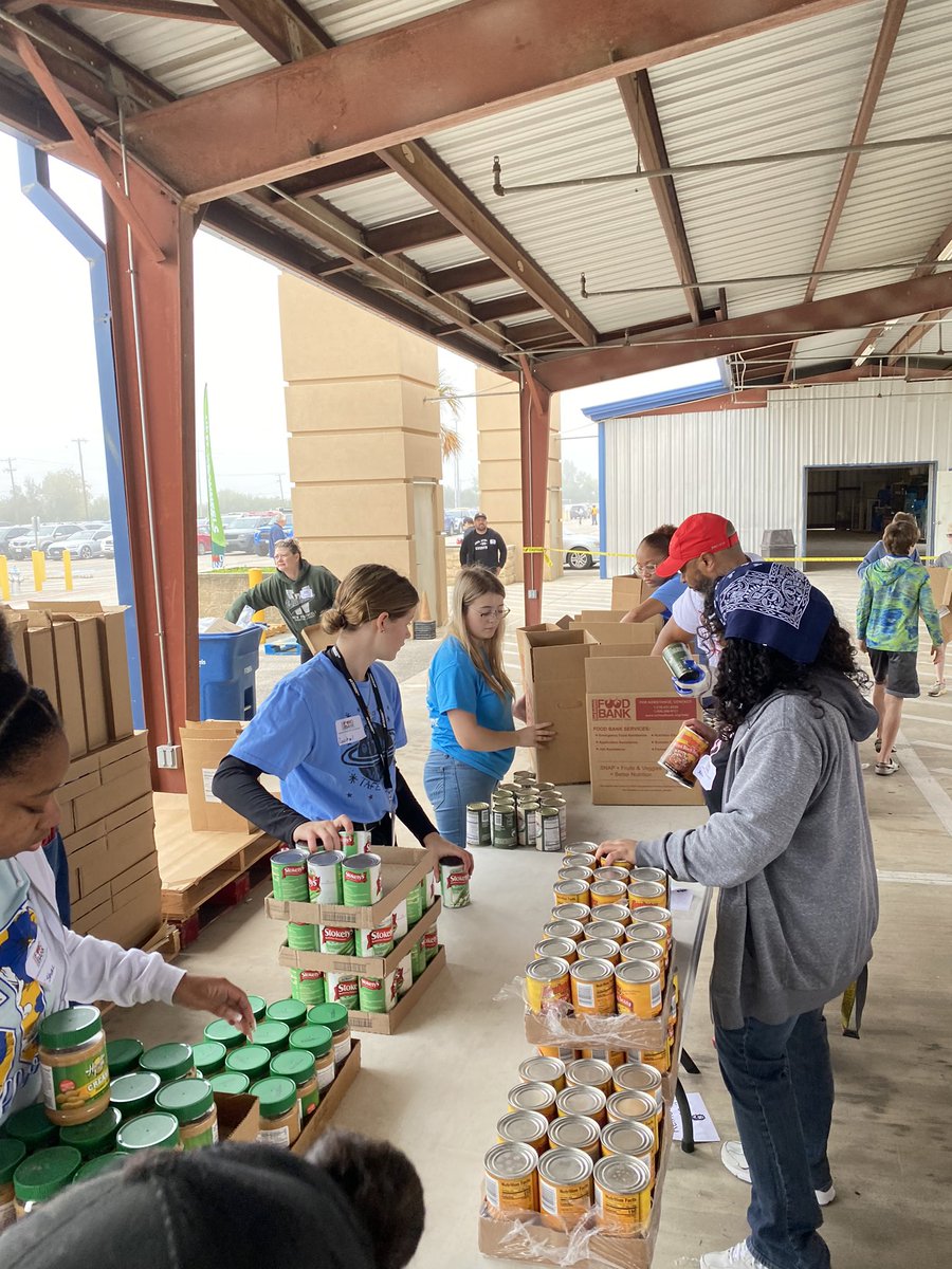 Samuel Clemens TAFE and Baseball Team packaged and distributed food for 1500 families.