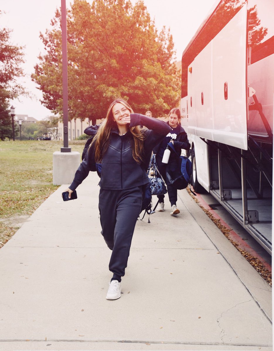 charismaarteaga's tweet photo. It’s #SWSTravelDay ! 
We’re going to H-Town y’all.. So grateful for the opportunity I have athletically and academically with @PTFAthletics !
@PTFwsoccer | @CoachBeck_PTF |

#GoSaints | #PTF | #SWSCULTure | https://t.co/vhxVtwtgXr