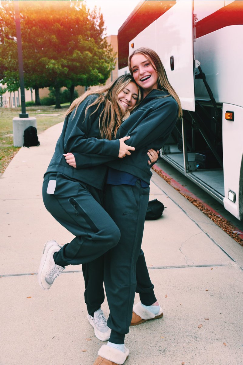 charismaarteaga's tweet photo. It’s #SWSTravelDay ! 
We’re going to H-Town y’all.. So grateful for the opportunity I have athletically and academically with @PTFAthletics !
@PTFwsoccer | @CoachBeck_PTF |

#GoSaints | #PTF | #SWSCULTure | https://t.co/vhxVtwtgXr