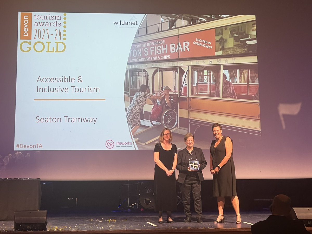 Seaton Tramway tweet media