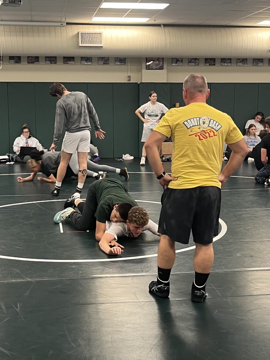 LPSAthletics's tweet photo. LSW wrestlers are takin’ it to the mat for 23-24. #GOLSW #GOLPS #GETINVOLVED https://t.co/oWWg7Ui7DH