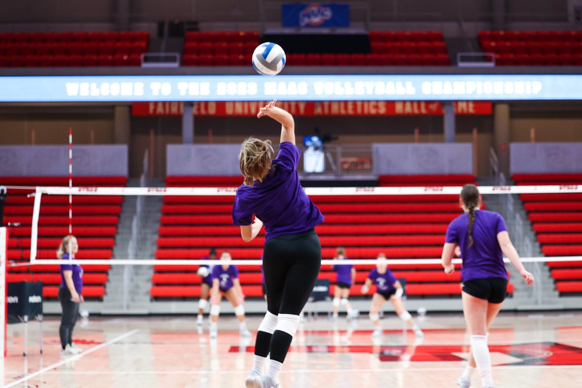 MetroConfSports's tweet photo. Purple Eagles ready for takeoff 🦅 

#MAACVB x @NiagaraVB https://t.co/c9o8KyunZm