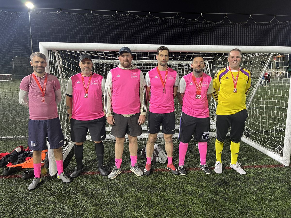 Congratulations to AFC Swindon who won our Walking Football League this evening.  🥇 

Next week, a new season starts where we welcome our new team Southbrook, who will take part in competitive fixtures for the first time.

#WherePeopleMatter #WalkingFootball 🔴⚪️⚽️🏆
