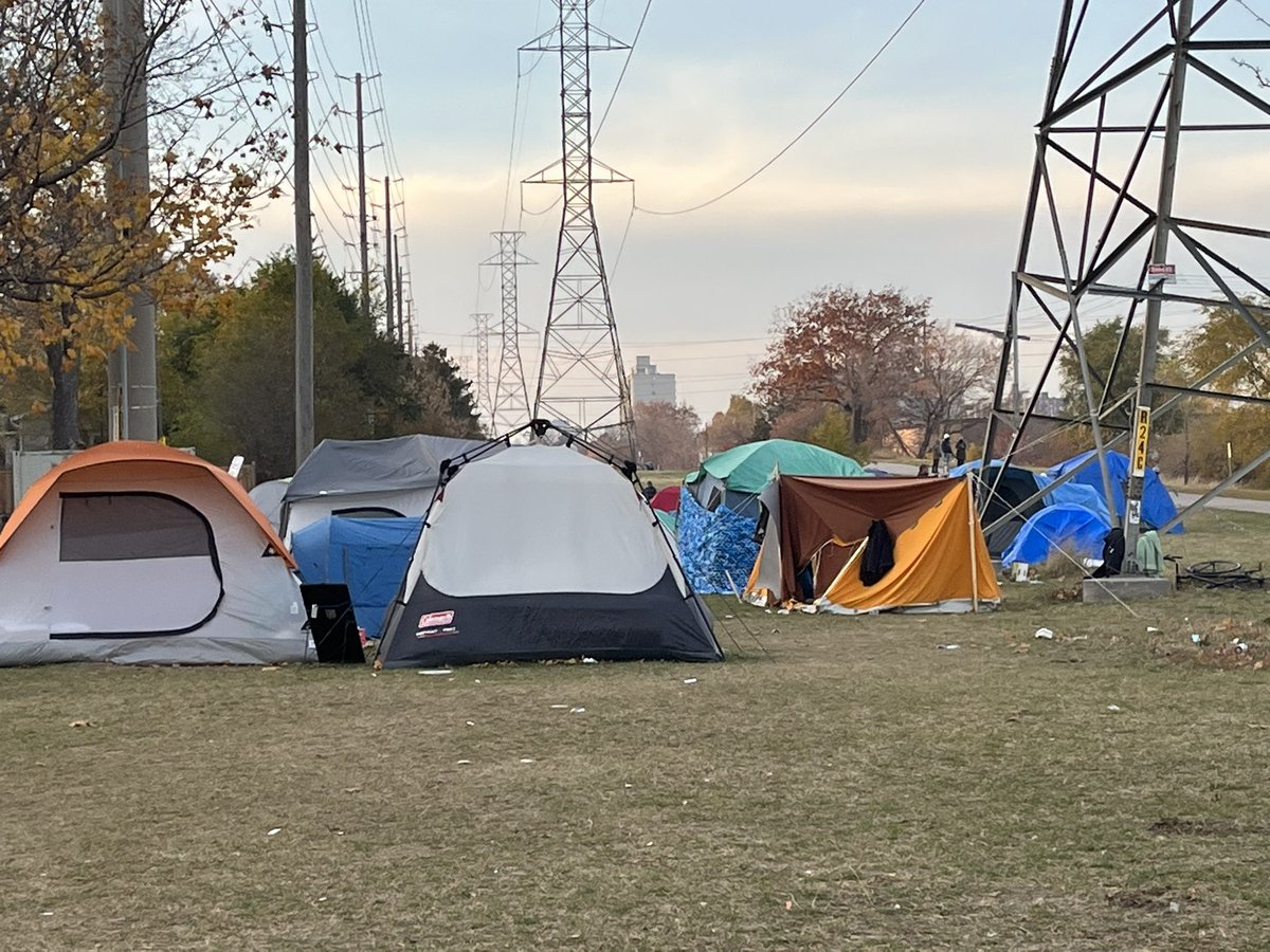 Imagine coming 2 Canada as a refugee believing Canada will help U. Imagine sleeping in a tent w/only a blanket 2 keep you warm because the shelters are full. Imagine dying in one of those tents on the cold hard ground, happened last night in Miss. No foul play, awaiting COD.