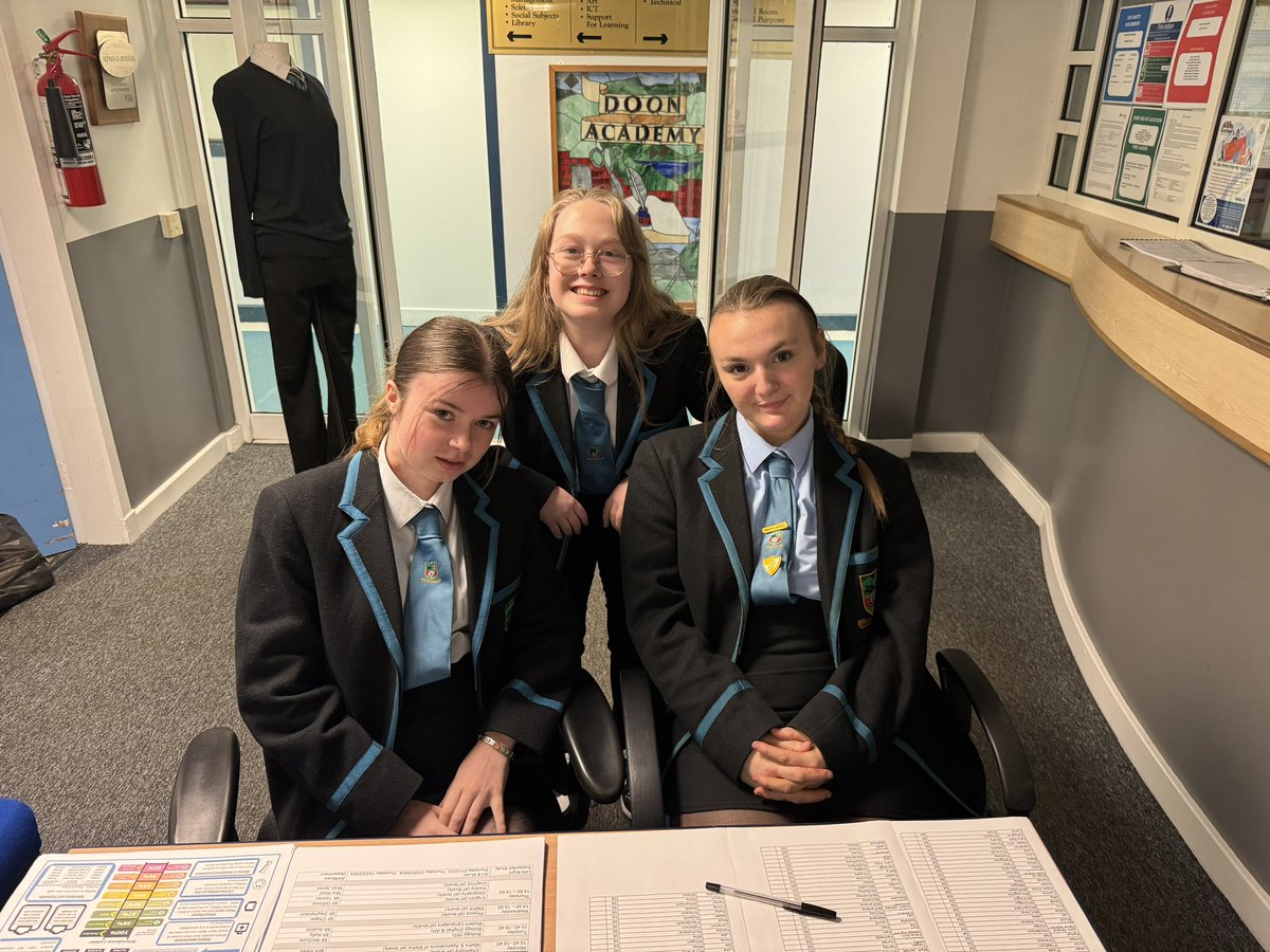 Team Doon ready to welcome parents to our consultation evening tonight. The focus is Senior Phase but remember… you can come along to any or ALL parents’ nights if you wish.