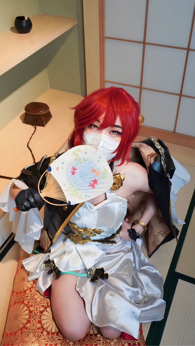 Kitsuneeee___'s tweet photo. ytta (yang twitter twitter aja) (+❤️)

#kitsunee #himeko #HonkaiStarRail #cosplay https://t.co/9aXqeF1HiP
