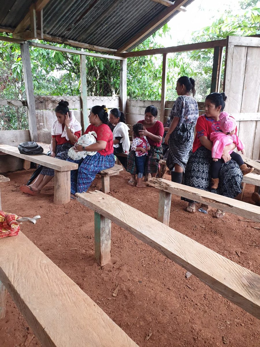 BMCGTCoban's tweet photo. Porque solo el amor engendra la maravilla. Y hasta aquí llega el Dr Alquimides Fuentes Machado.Especialista en MGI.Puesto de salud Corozal. https://t.co/9mx2McDiKc