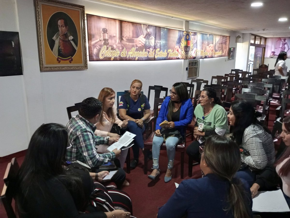 Participación de la Defensora Educativa Mallerly en la Jornada Formativa por parte de ASONACOP. En el colegio de abogados San Cristóbal..<a href="/_LaAvanzadora/">Yelitze Santaella</a> <a href="/Annydednna/">Dednna Táchira</a> <a href="/Berzabethg1/">Berzabethgandicaoficial</a> <a href="/CDCETachira/">CDCE Táchira</a> <a href="/codennat/">codennat</a> <a href="/COMUNIDADESED15/">DIV. COMUNIDADES EDUCATIVAS TÁCHIRA</a> <a href="/DirEduTachira/">Dirección de Educación del Táchira</a>