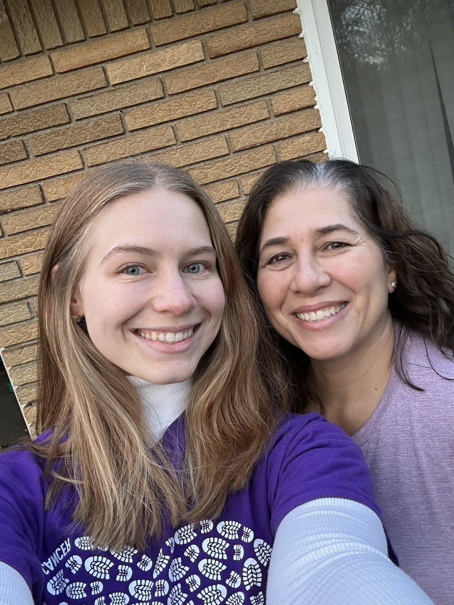 Today we wear purple for #WorldPancreaticCancerDay to bring awareness & show support to pancreatic cancer patients #PanCanawareness 💜