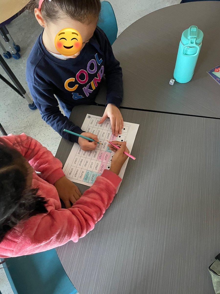 Our friends in 2C love playing the UFLI “Roll and Read”🎲😁<a href="/MrsDoakSTM/">Mrs.Doak Grade 2 Class!</a> <a href="/ThomasMoreOCSB/">St. Thomas More School</a> <a href="/OttCatholicSB/">Ottawa Catholic School Board</a>