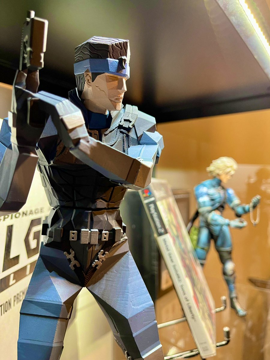 HideoKojimaES's tweet photo. “Si el arte no despierta ninguna emoción, no es arte sino decoración.” #SolidSnake #MetalGear @Kojima_Hideo @DavidBHayter @vallesoficial https://t.co/351fE9zBn7