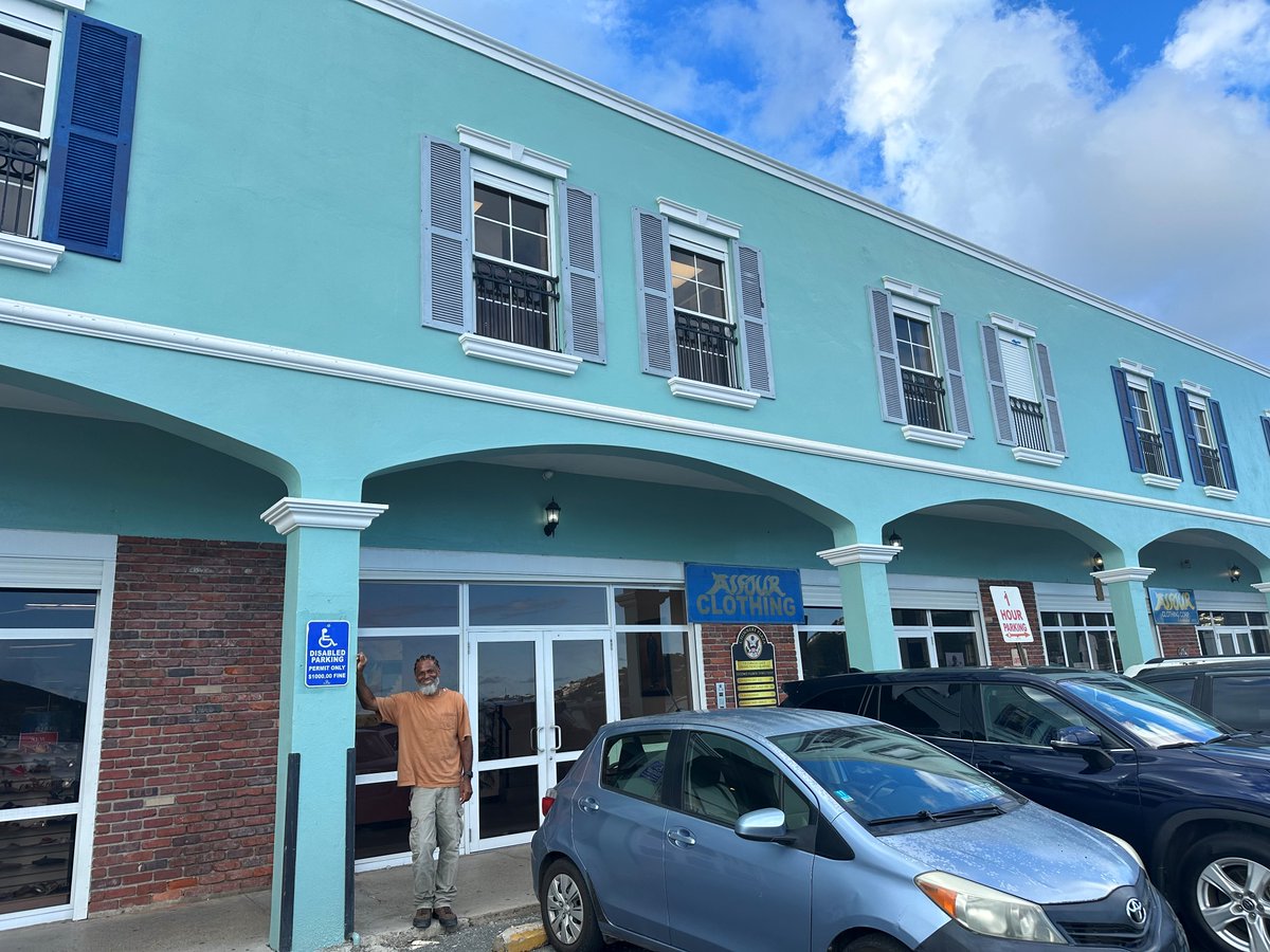 USVI_EDA's tweet image. Congrats to Chinnery’s Food-O-Mat, Inc., owned by Paul Harrigan, on winning 2023 Innovator of the Year by EZC! Its investment in creating parking spaces aligns with the Savanne-Downstreet community plan to create safe spaces and improve quality of life. #USVIEDA #EZC #Innovation
