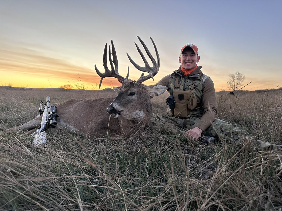 Had to wait a bit to post this as I’m still a little bit in shock. I’ve hunted my whole life and have seen very, very few bucks of his caliber let alone have an opportunity at. Couldn’t have asked for a better time west river with some great friends one for the memory books.🦌🏹