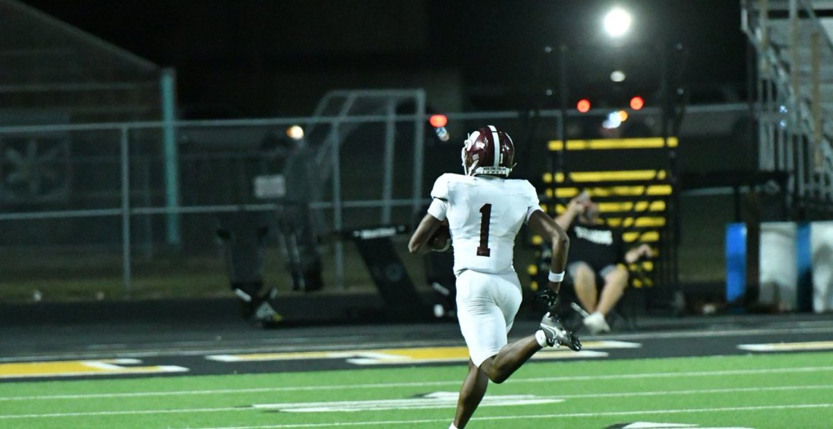 ‘24 DB Gabe Stroud Senior Season Highlights 
36 Tackles
3 INT
1 FF 
3 PBU 
2 TFL
264 Return Yards 
1TD 

hudl.com/v/2LkX3M

<a href="/_CoachGregg/">Matthew Gregg</a> <a href="/CoachCarelock/">Myles Carelock</a> <a href="/CoachCliffOdom/">Cliff Odom</a> <a href="/CoachCaponi/">Matthew Caponi</a> <a href="/CoachSejour/">Jeff Sejour 🇭🇹</a> <a href="/CoachAdayMac11/">Adrian McDonald, M.Ed</a> <a href="/Coach_Kwam/">Kwame Agyeman</a> <a href="/KyleWesterberg/">Coach K Westerberg</a> <a href="/WHSTX_Football/">Whitehouse Football</a> <a href="/JBLaCombe10/">JB LaCombe</a> #RFTD