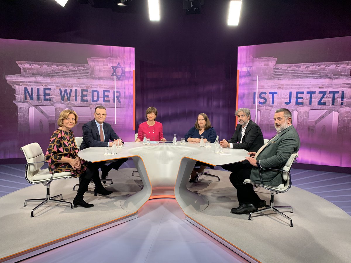 Ministerpräsidentin Malu #Dreyer diskutiert bei <a href="/maybritillner/">maybrit illner</a> darüber, wie wir wirksam Antisemitismus bekämpfen können.