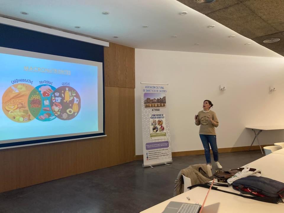 Educando en salud. Asociación de pacientes con #diabetes de #Caceres

<a href="/cristinatejerap/">Cristina Tejera</a> <a href="/carlos_teixi/">Carlos Hdez Teixidó</a> <a href="/sediextremadura/">Sociedad Extremeña de Diabetes</a> <a href="/fadex_diabetes/">FADEX</a> <a href="/Ayto_Caceres/">Ayuntamiento Cáceres</a> <a href="/FEDE_Diabetes/">Federación Española de Diabetes (FEDE)</a>
