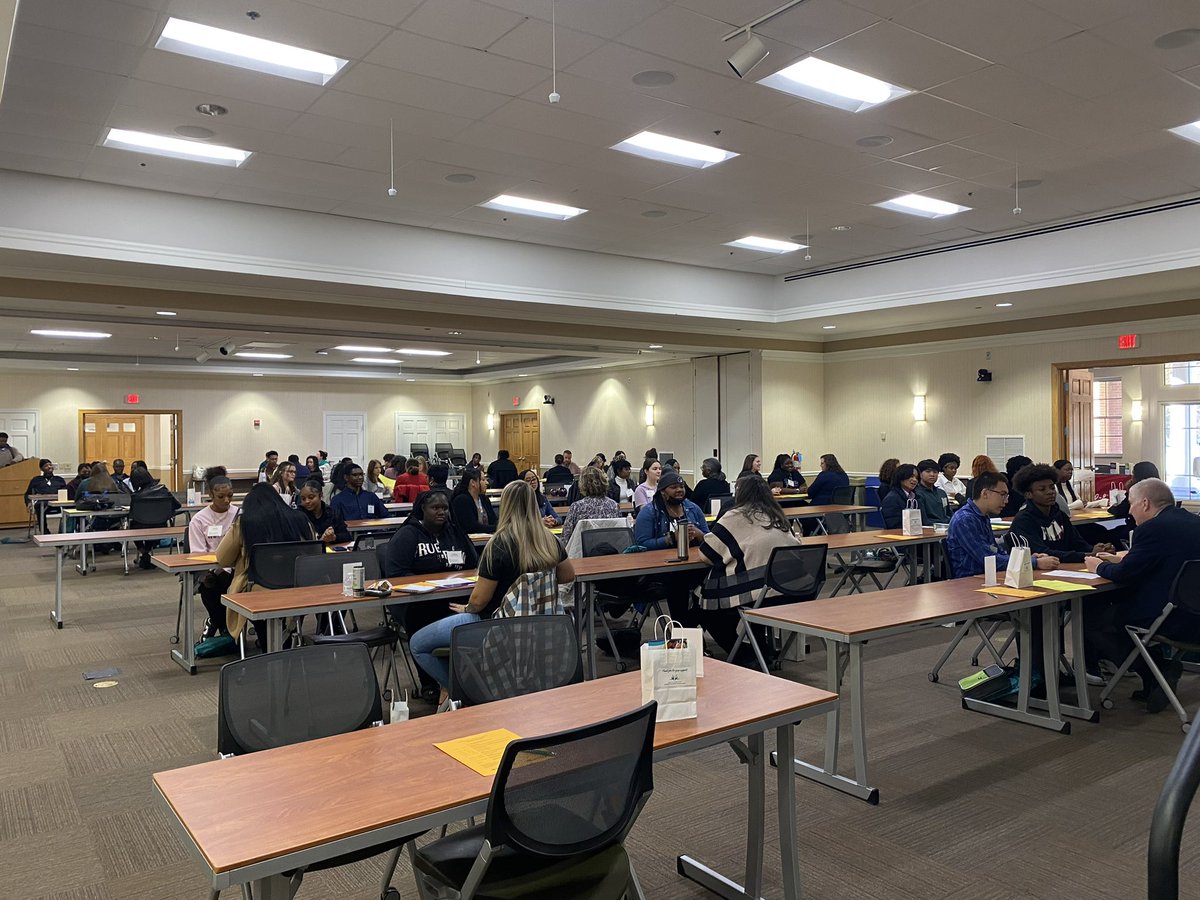 LackeyHS's tweet photo. Lackey high school students attending the Youth Apprenticeship Summit at CSM. Learning interview skills, resume writing and participating in mock interviews. https://t.co/DME9qJdfZv