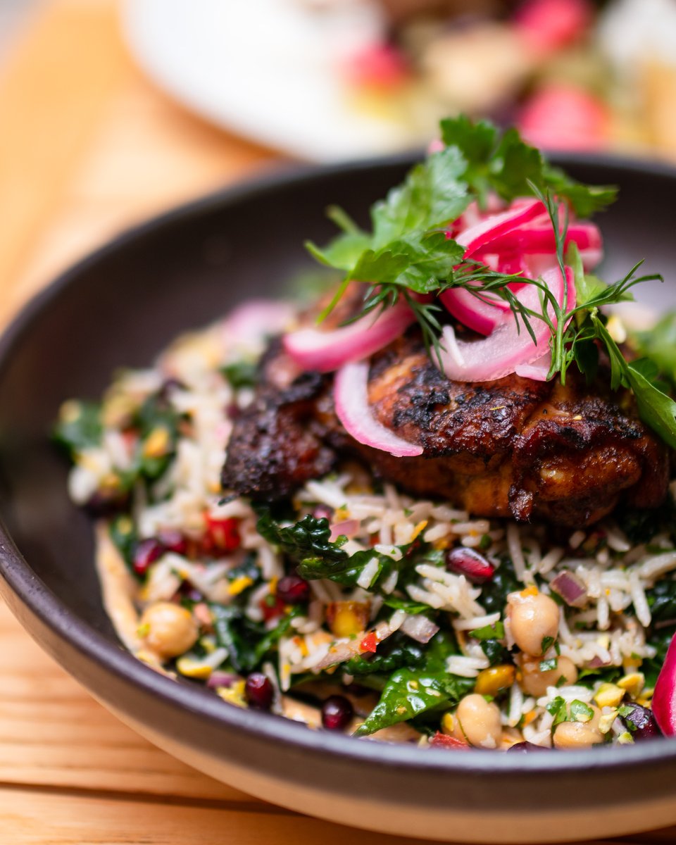 rowenaparade's tweet photo. We love food that is vibrant with colour and packed full of flavour. We designed every dish around this criteria, including our new Moroccan Chicken Salad with a rice, kale &amp; chickpea salad.

#chickensalad #moroccanchicken #richmondcafe #melbournecafe #richmondrestaurant https://t.co/glx7p0R2Qw