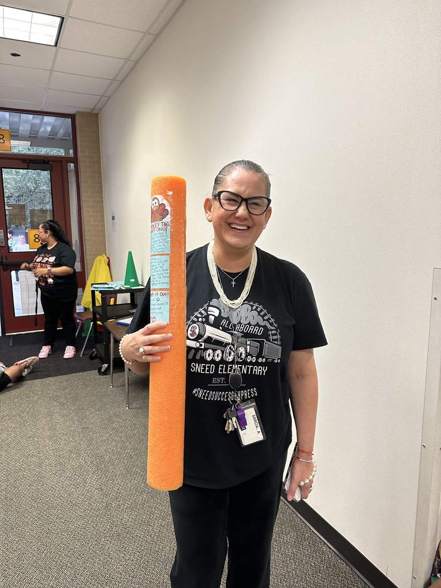CoachJohnsonTX's tweet photo. And the winner of Turkey Tag is Ms Garcia!!!! We are looking forward to being in her Kinder class. Sprinkle Joy @Aliefsneed @AliefWellness @CoachErikaA #AliefProud #turkeytag #PElife https://t.co/mCFWt71OzQ