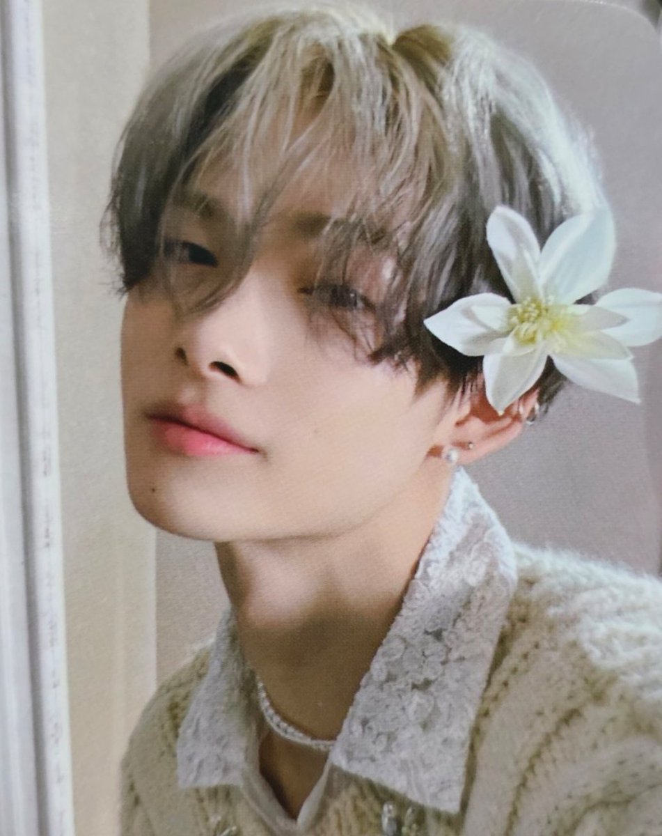 nrkdaily's tweet image. ni-ki's orange blood broadcast pc is a need, IT'S SO PRETTY! 😭