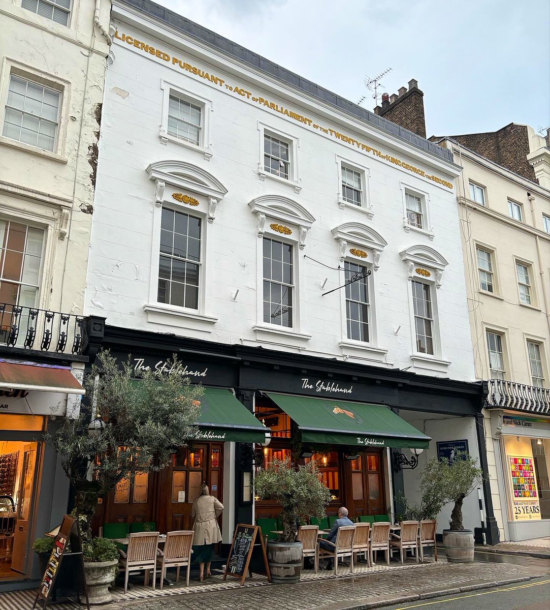 LondonPubMap's tweet photo. The Stablehand
📍4 Bathurst St, Tyburnia, London W2 2SD
🚇 Lancaster Gate
🍺 £7.50 Stablehand Lager
❤️ A Classy W2 Gastro.
Full review on Instagram, link in bio.
#paddington #londonpubs #w2 #stablehand #tyburnia
More pictures in comments below. 👇 https://t.co/NMlj0x9aaJ