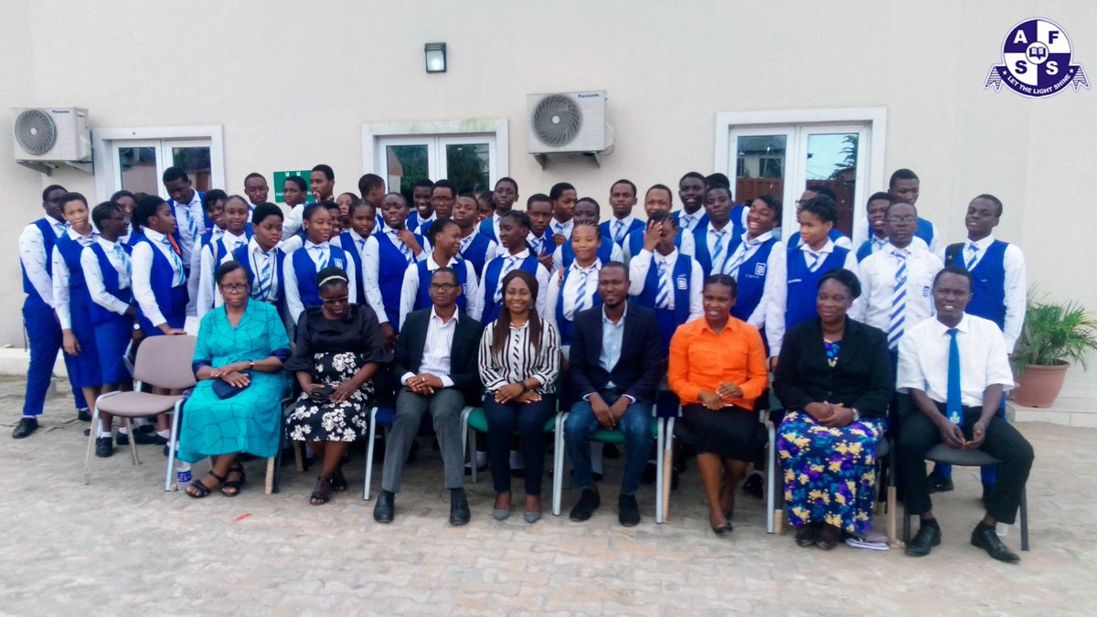 A blast from the past! It's amazing to see how much we've all grown and changed, but one thing remains the same: our commitment to equipping the next generation of leaders with the knowledge they need to excel. #throwback