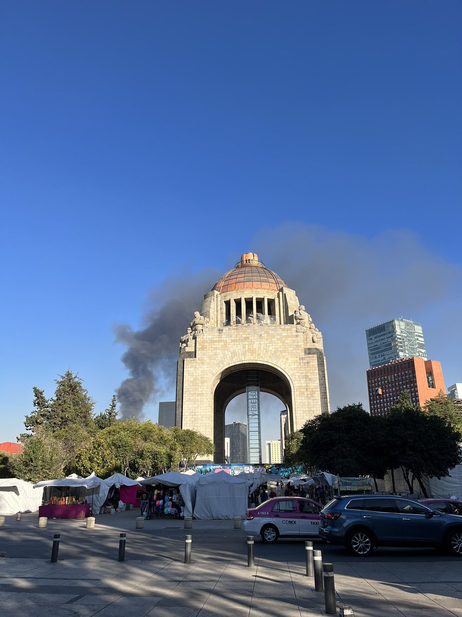 elcompamontiel's tweet photo. Ya se armo la carnita asada! https://t.co/NaWWZOra0K