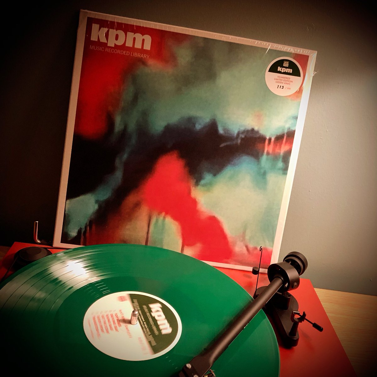 eak90's tweet photo. @Stormmine @ACIDJAZZRECS Well Side 1 is 👍🏻 https://t.co/rQaV1nvrZT
