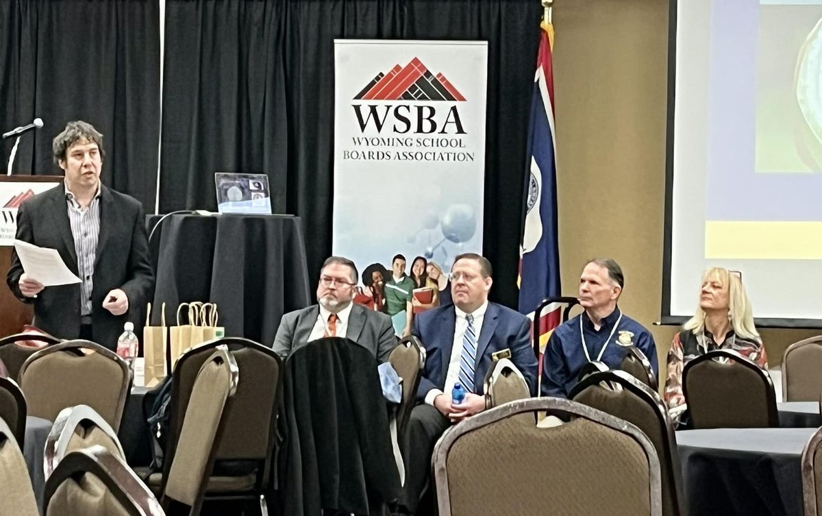 pfentonhughes's tweet photo. Had a fabulous opportunity to talk about the student-centered learning work in #ConCSD1 with these rock star leaders--@ClarkCobes @rubin_adam @vrorndorff @ogdshane 😍 Love their dedication to kids every day! https://t.co/OnALfhPcp9