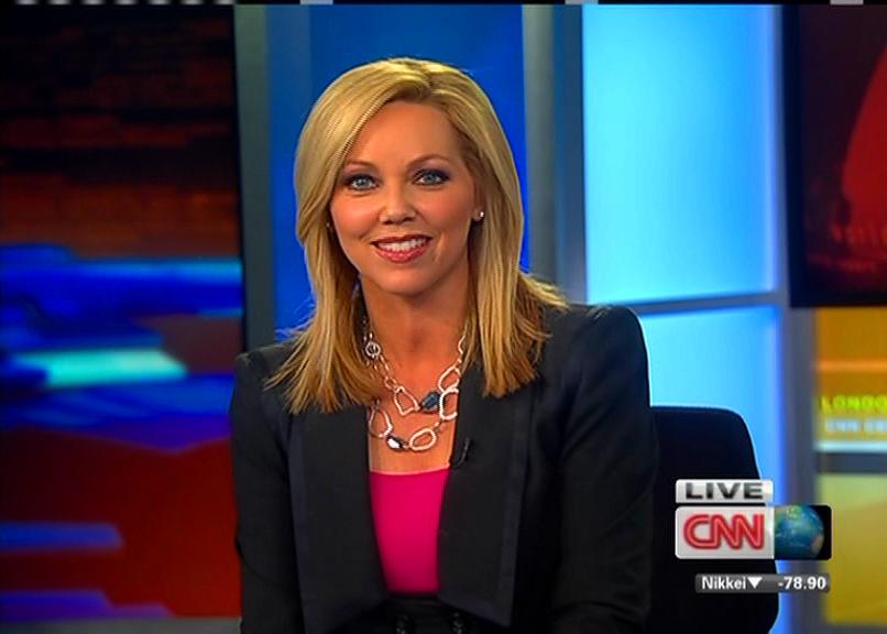 radosko's tweet photo. @rosemaryCNN @CNN Fashionable as usual..... #CNNCenter #cnn https://t.co/PNK5KzgvNo