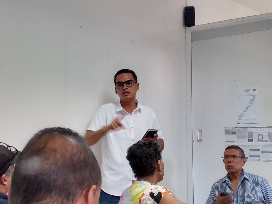 Jesusfbolivarb's tweet photo. #16Nov Hoy reunión del CES de #Caracas, nuestro trabajo continúa sin descanso y sin miramientos resteados con nuestra dirección Nacional encabezada por @hramosallup.

@ADemocratica nació para estar al lado del pueblo Venezolano y ese mandato lo acompañaremos siempre. https://t.co/6zON7toIG6