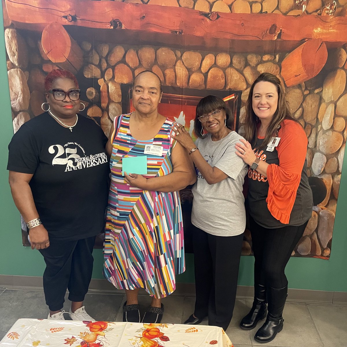 Kelle Adams (@kadams_vistas) on Twitter photo The Church of New Beginnings helped 3 of our wonderful <a href="/VistasHSProgram/">Vistas HS Program</a> families prepare for Thanksgiving!!! We are so grateful for this partnership and their generosity!!! β€οΈβ€οΈβ€οΈ The Church of New Beginnings helped 3 of our wonderful <a href="/VistasHSProgram/">Vistas HS Program</a> families prepare for Thanksgiving!!! We are so grateful for this partnership and their generosity!!! β€οΈβ€οΈβ€οΈ