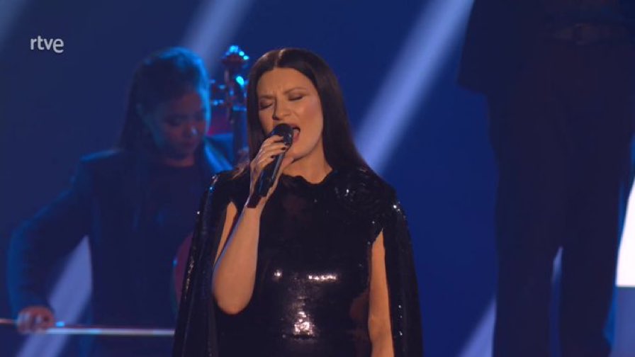 comentorianista's tweet photo. Te juro, que es de las mejores personas de la industria musical 🤍✨
@LauraPausini #LatinGRAMMY https://t.co/qYTQ6Hzkkz