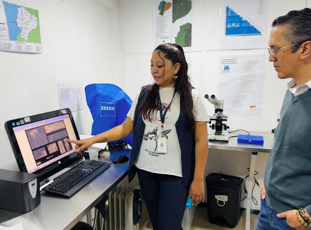 OEA_CICTE's tweet photo. Como parte del ejercicio, una delegación de Paraguay realizó visitas a las instalaciones de los laboratorios @INSPI_ECUADOR y #AGROCALIDAD, así como a la aduana del Aeropuerto Internacional de Quito @SENAE_Aduana. 

👉 La segunda ronda se llevará acabo en Asunción 🇵🇾 en Diciembre https://t.co/vdPCnvI9fX