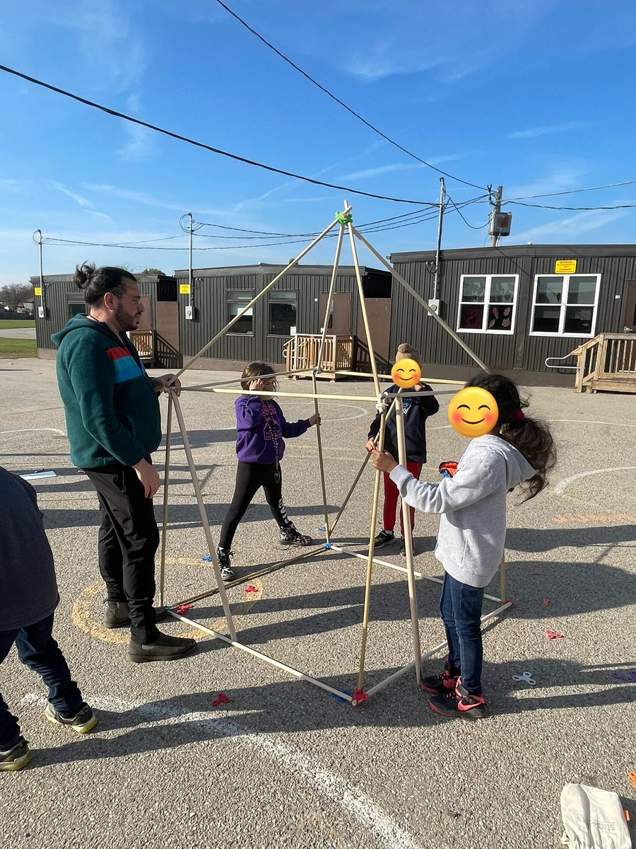 We had the BEST afternoon learning about structures and building them with <a href="/ldnchildmuseum/">London Children's Museum</a>. Thank you for coming and teaching us so many important things to help us in science this term! <a href="/WilfridJuryPS/">Wilfrid Jury PS</a>