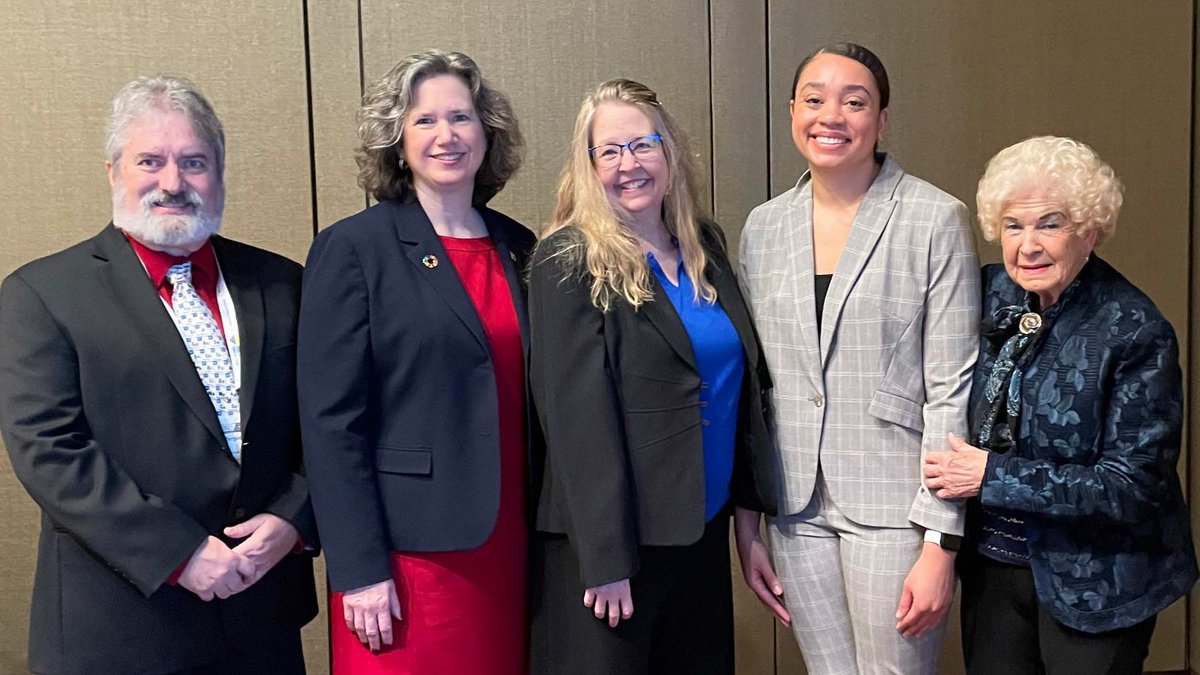 Mary_K_Carroll's tweet photo. Scenes from #SWRM2023: Great conversation & a terrific talk by Dr. Arianne Hunter at the Senior Chemists Committee Breakfast. @AmerChemSociety #chemtwitter https://t.co/zAAxpkvER6