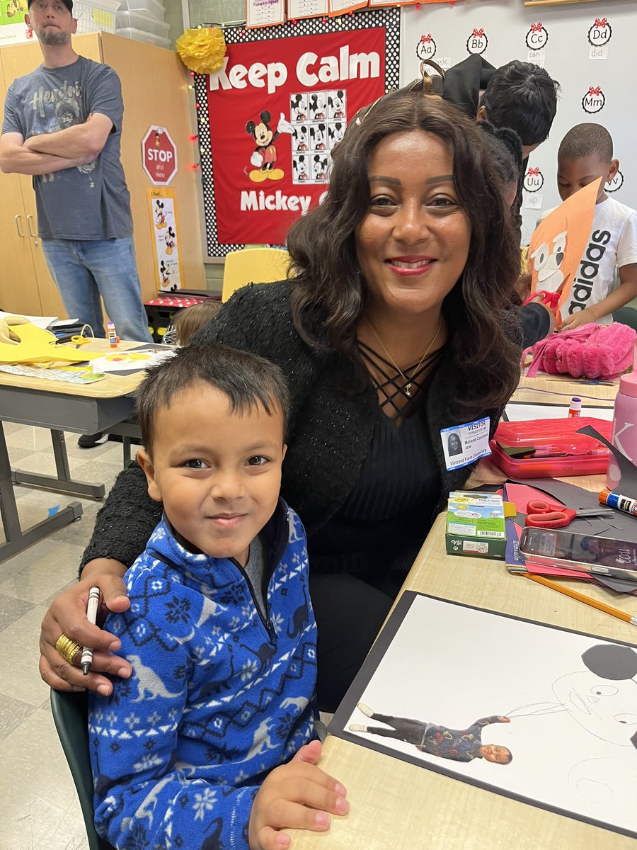 Loved having so many family visitors #AmericanEducationWeek 💙💙💙<a href="/VincentFarmBCPS/">VincentFarmBCPS</a>